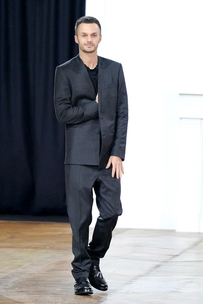 Look 43